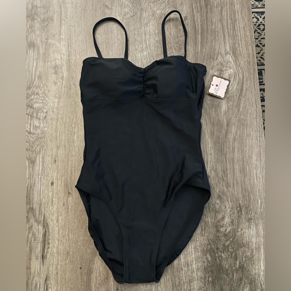 Popina 1 pc swimsuit - Picture 1 of 3
